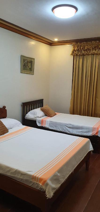 Casa Familya Hotel Batac Екстериор снимка