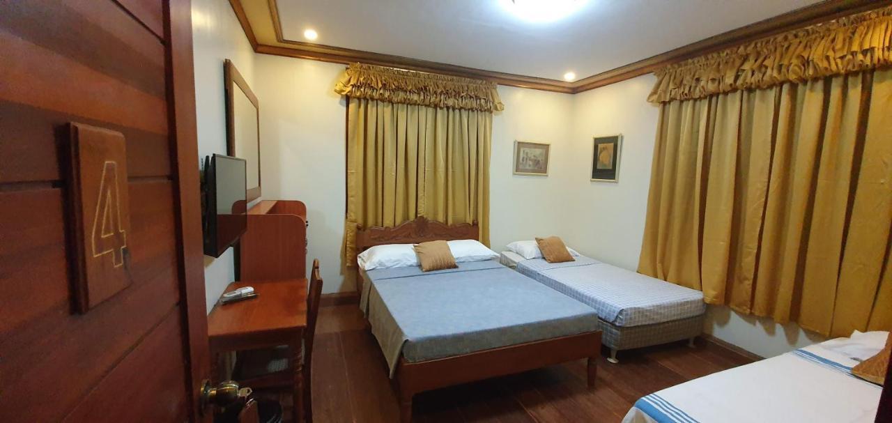 Casa Familya Hotel Batac Екстериор снимка
