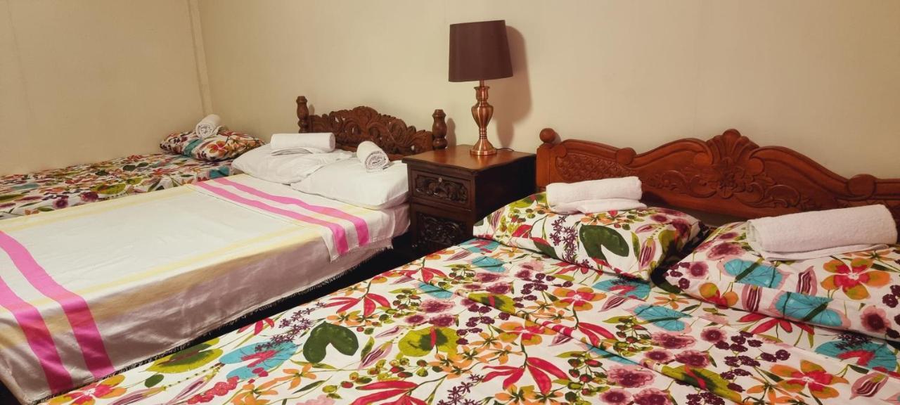Casa Familya Hotel Batac Екстериор снимка