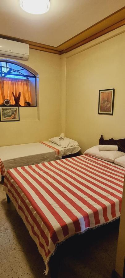 Casa Familya Hotel Batac Екстериор снимка