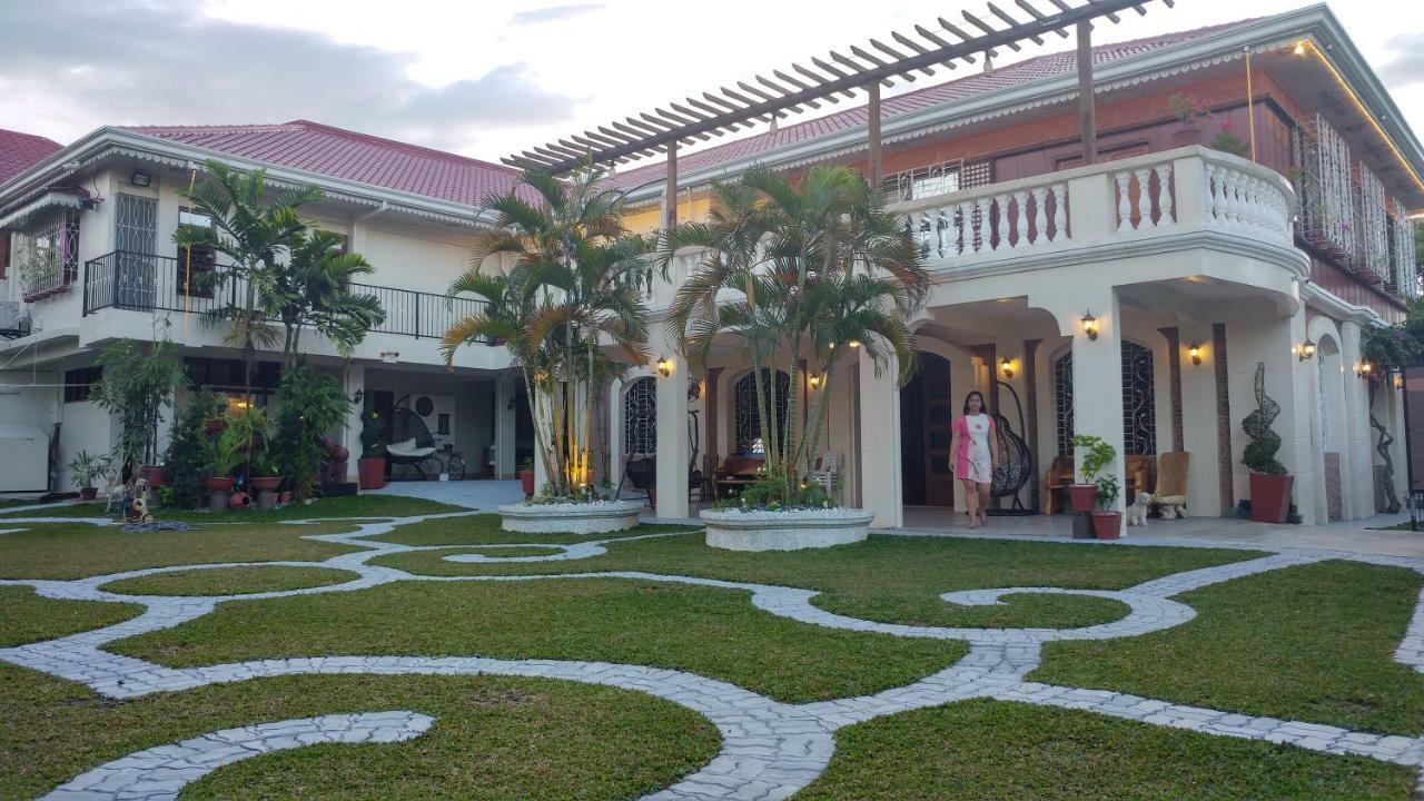 Casa Familya Hotel Batac Екстериор снимка