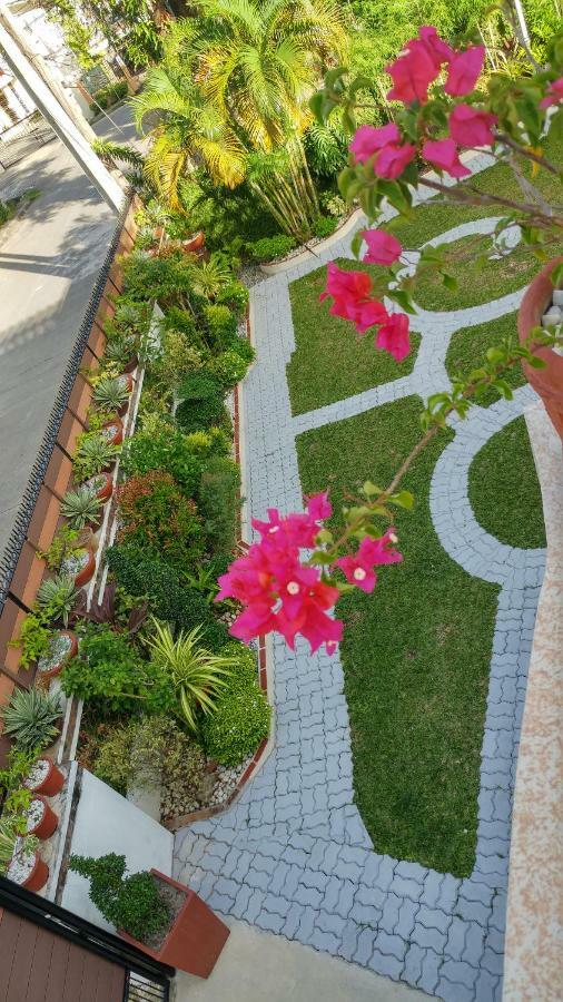 Casa Familya Hotel Batac Екстериор снимка