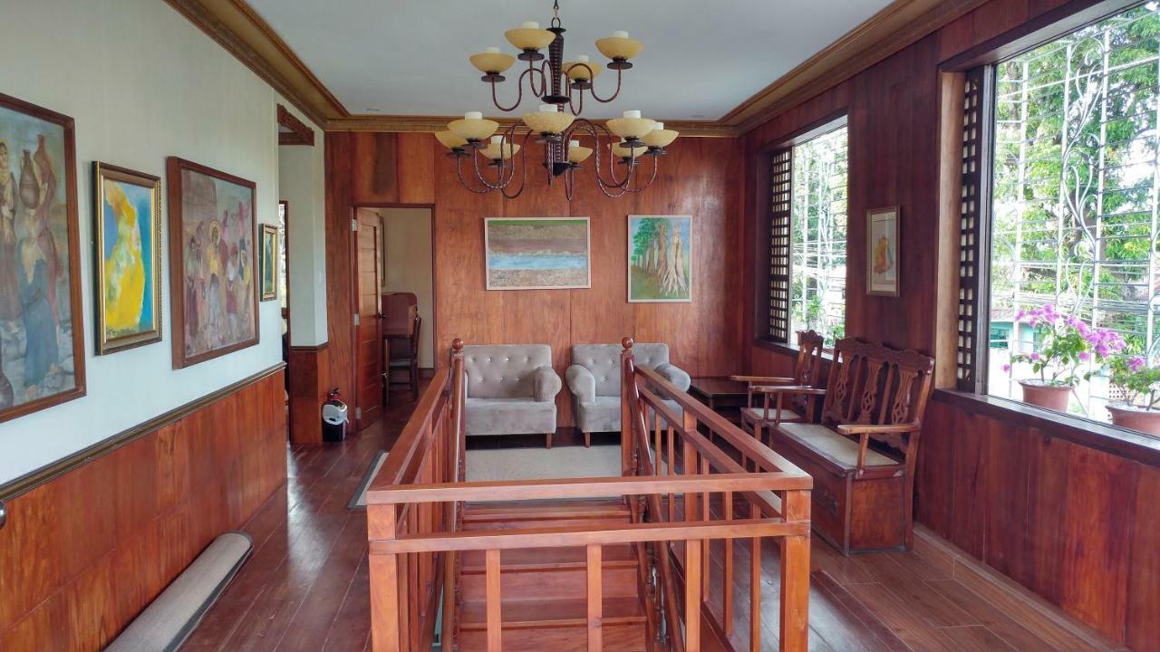 Casa Familya Hotel Batac Екстериор снимка