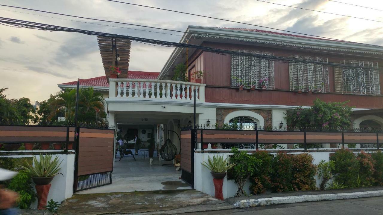Casa Familya Hotel Batac Екстериор снимка
